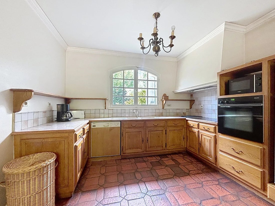 House in Sucy-en-Brie, Ile-de-France, France 5 - 18451541