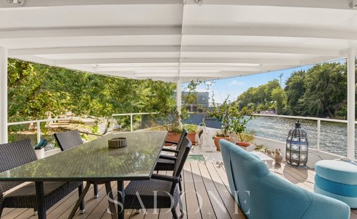 Villa in La Plaine des Sablons, Neuilly-sur-Seine, France 1