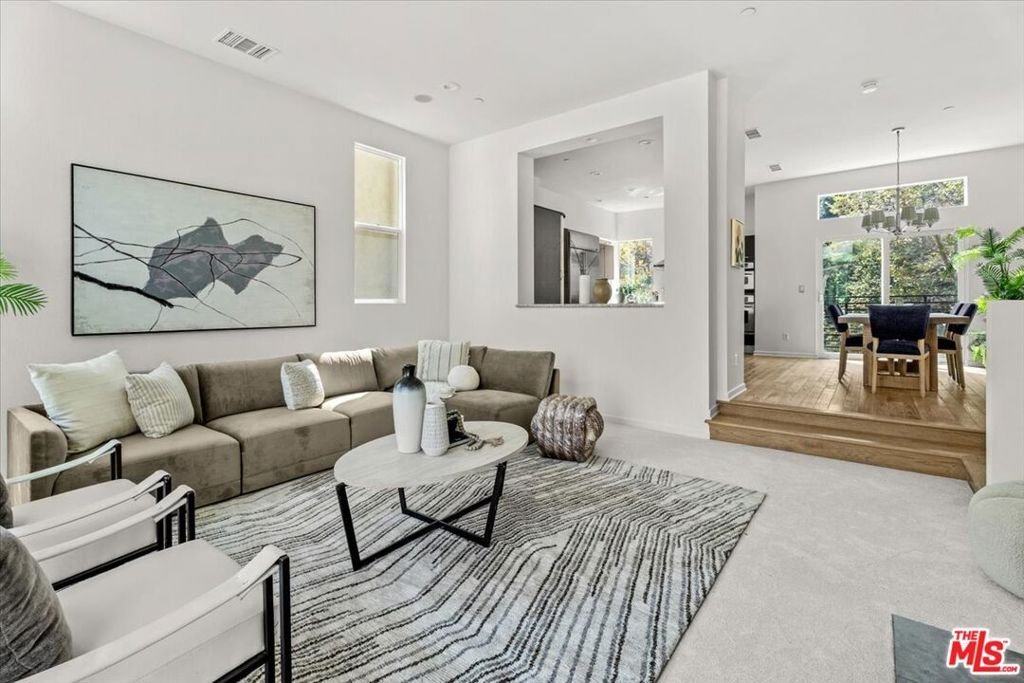 House in Los Angeles, California, United States 4 - 18446263