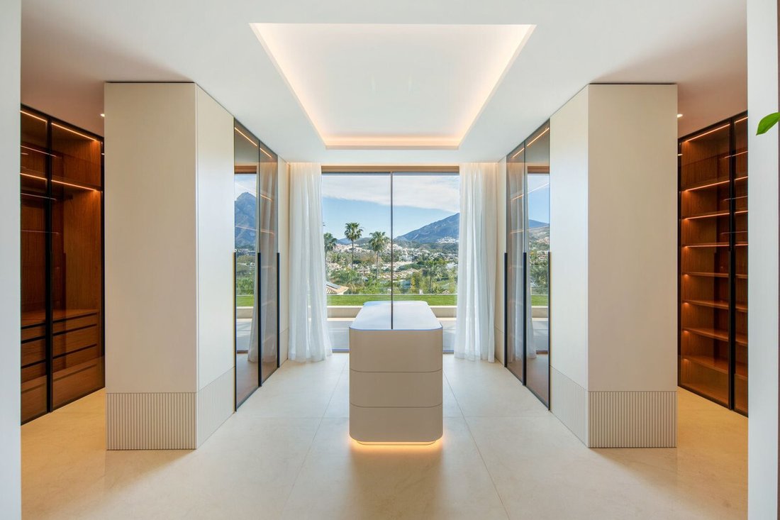Villa in Puerto Banus, Marbella, Spain 5 - 18447799