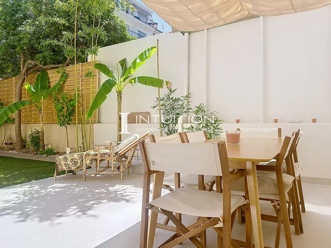 Apartment in Montfleury, Cannes, France 2 - 18447934