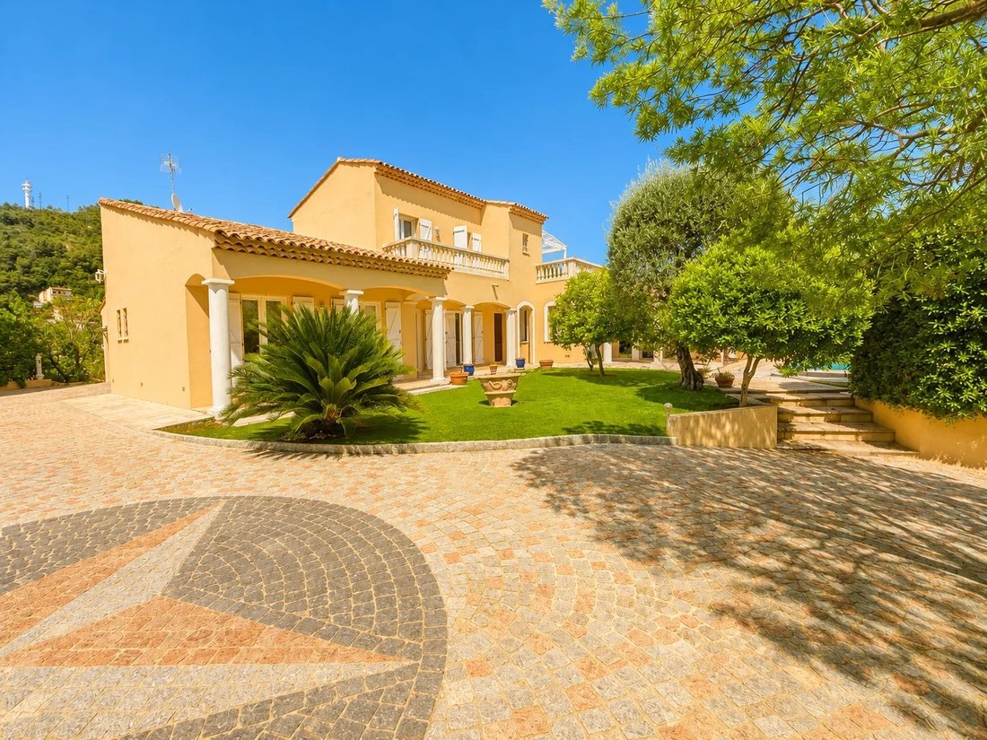 Villa in Villefranche-sur-Mer, Provence-Alpes-Côte d'Azur, France 4 - 18447964