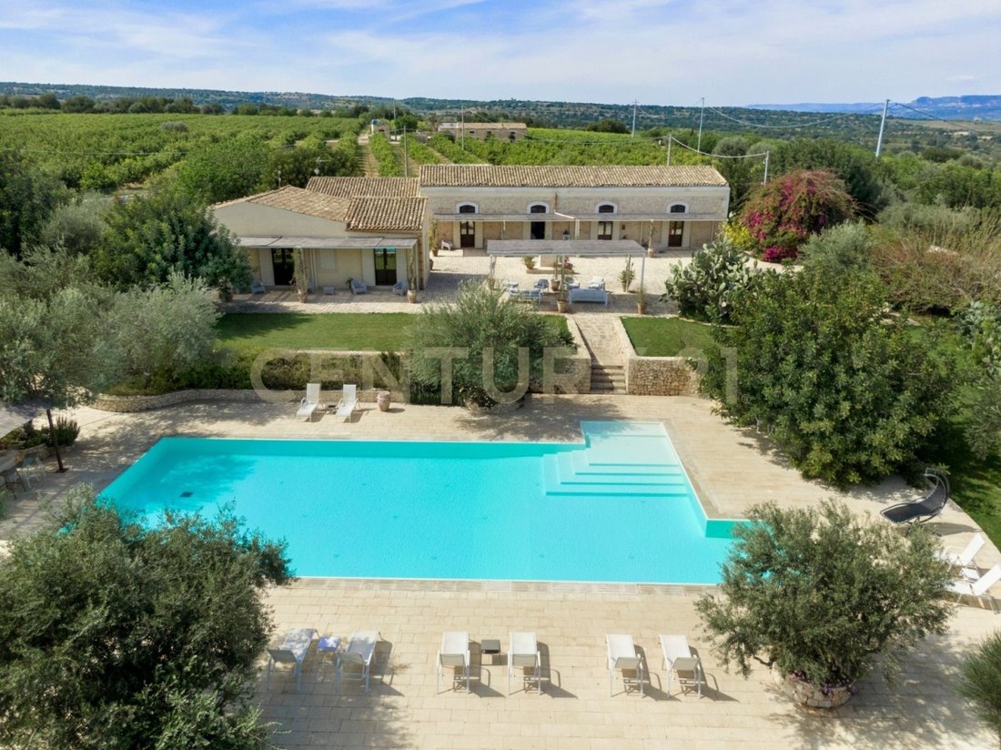 Country House in Noto, Sicily, Italy 1 - 18363580