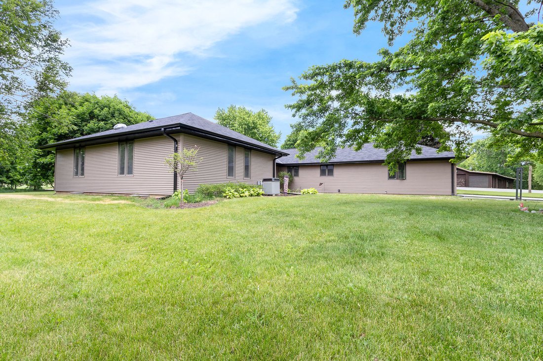 House in Pingree Grove, Illinois, United States 1 - 18450715