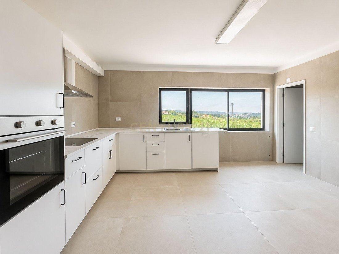 Villa in Gaeiras, Leiria District, Portugal 2 - 18451273
