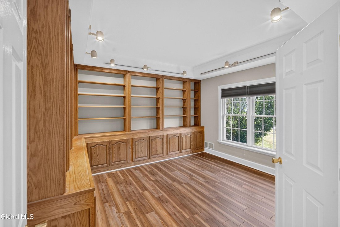 House in Ballston, New York, United States 5 - 18447214