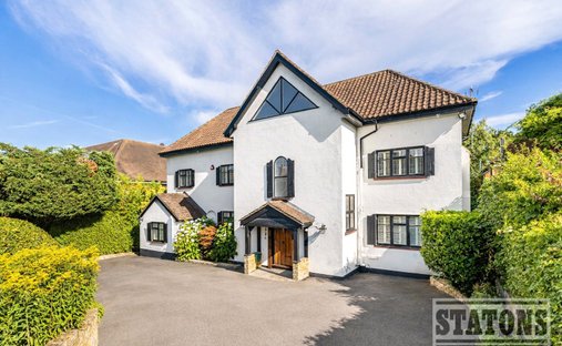 Casa a Collina di Ferney, Enfield, Inghilterra 1