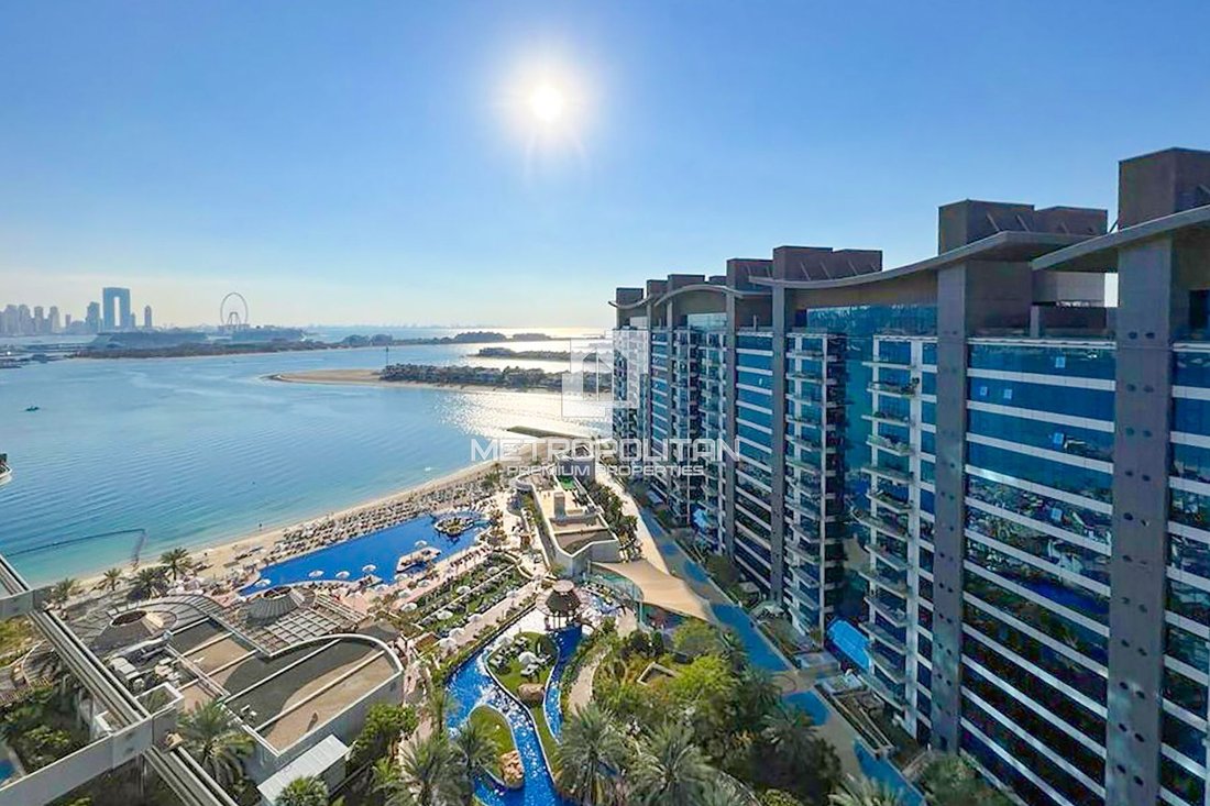 Apartment in Palm Jumeirah, Dubai, United Arab Emirates 1 - 18447786