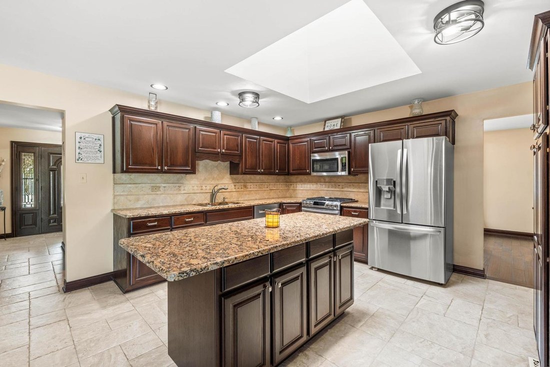 House in Orland Park, Illinois, United States 5 - 18447067