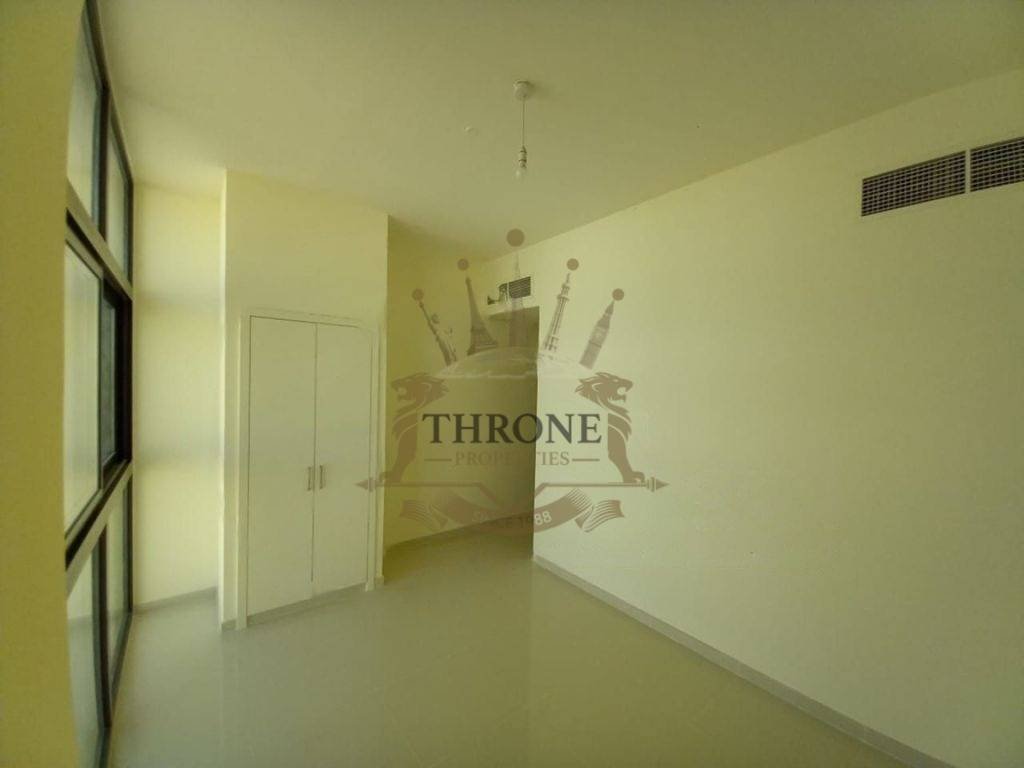 Townhouse in Damac Hills 2, Dubai, United Arab Emirates 3 - 18450437