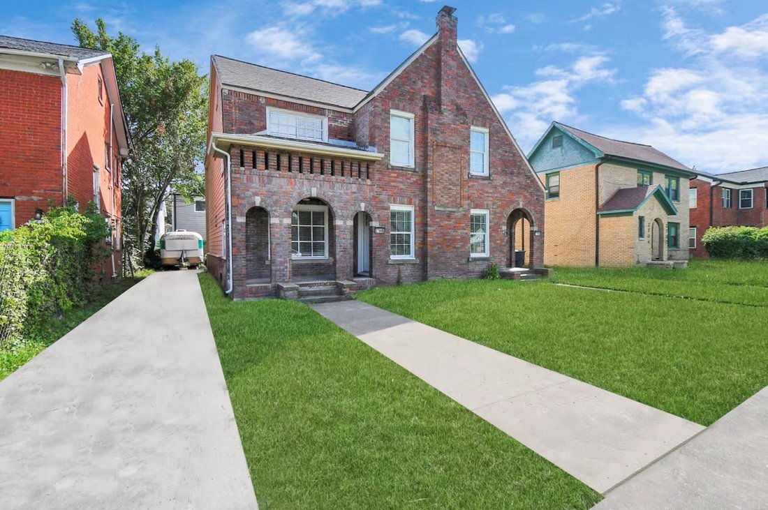 Houston, Texas, United States 1 - 18451151