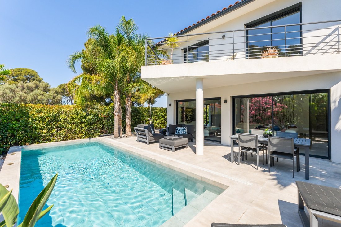 Maison à Sanary-sur-Mer, Provence-Alpes-Côte d'Azur, France 1 - 18451243