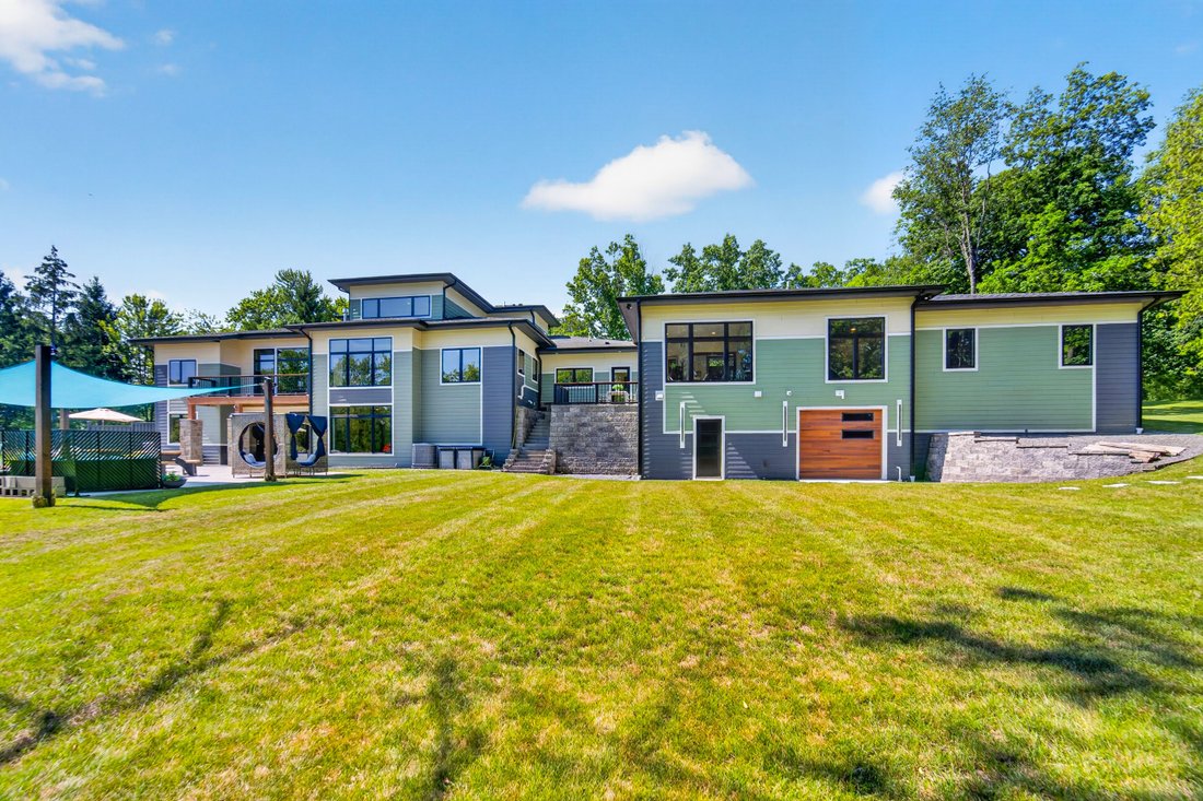 House in Waukesha, Wisconsin, United States 3 - 18447564