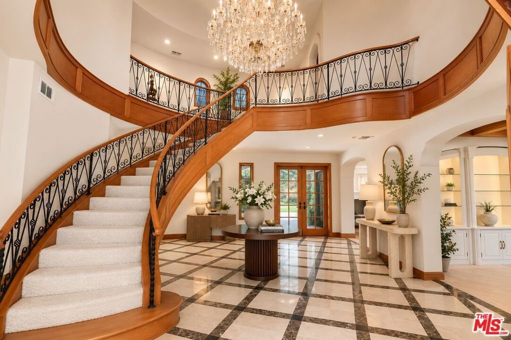 House in Los Angeles, California, United States 3 - 18108502