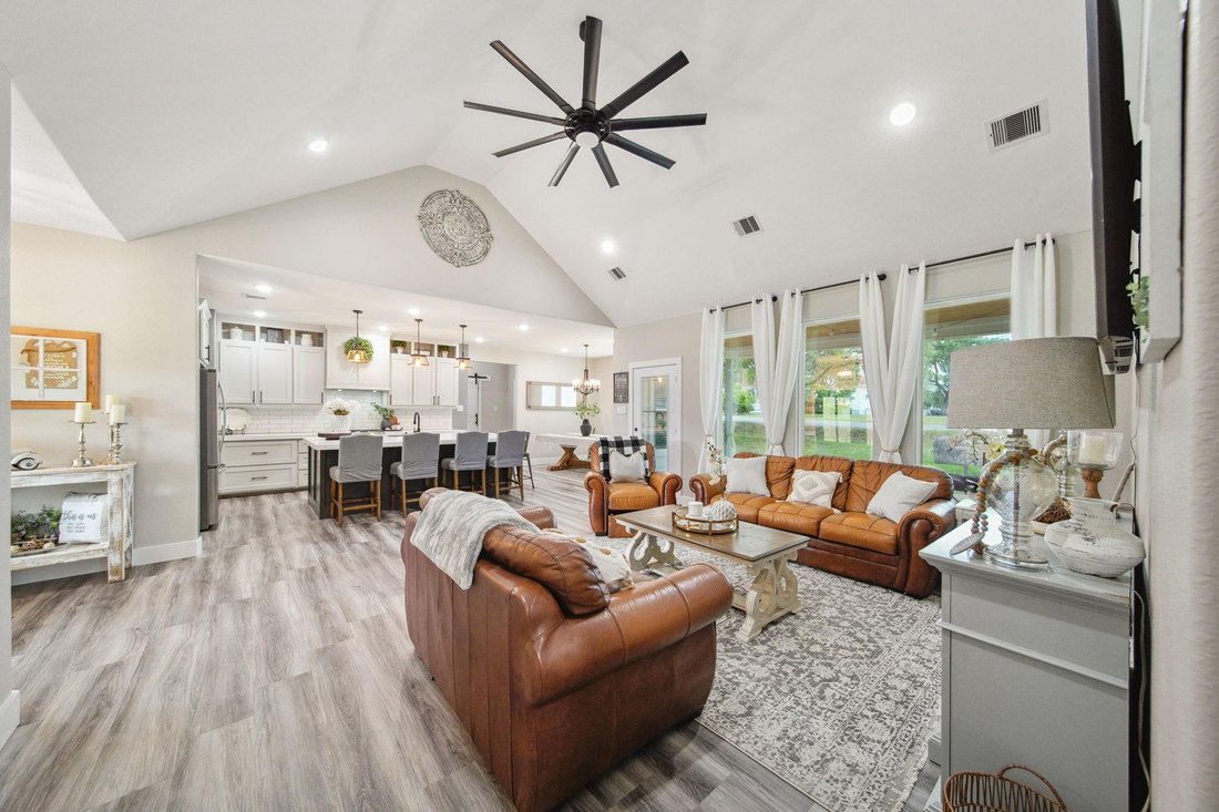 House in Brenham, Texas, United States 2 - 18446746