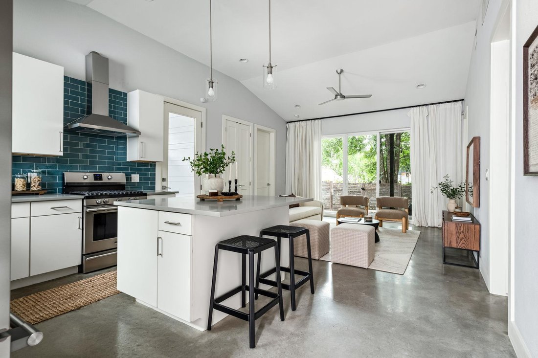 House in Austin, Texas, United States 1 - 18450265