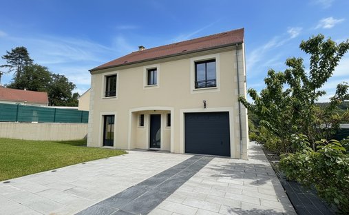 House in Montlignon, Ile-de-France, France 1