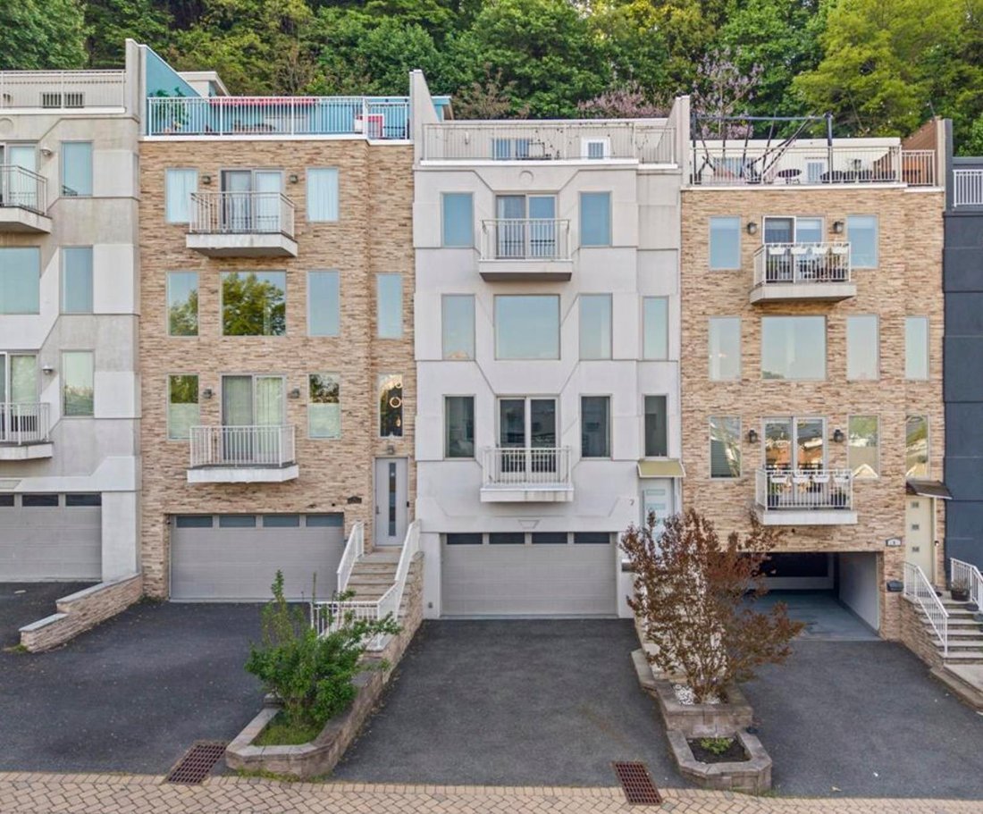 House in Edgewater, New Jersey, United States 2 - 18447693