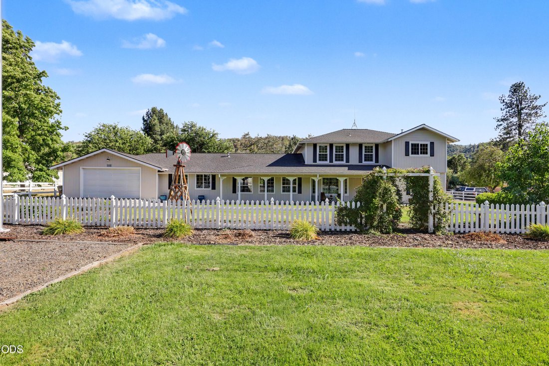 House in Medford, Oregon, United States 1 - 18450175
