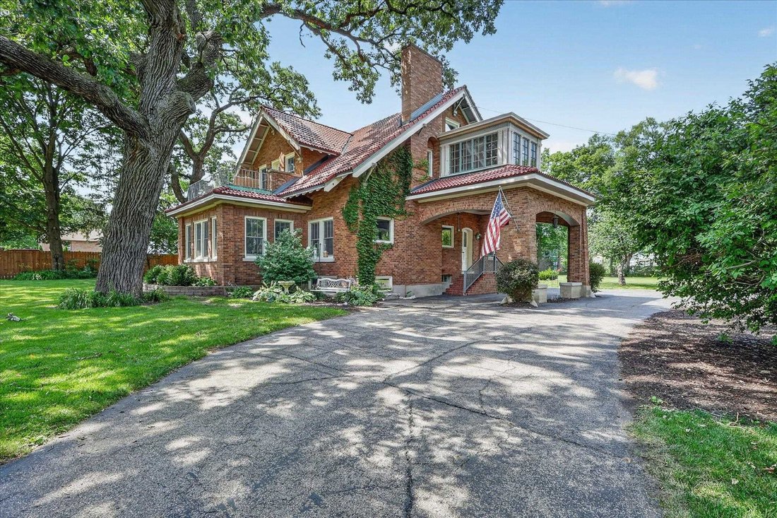 House in Beloit, Wisconsin, United States 1 - 18445965