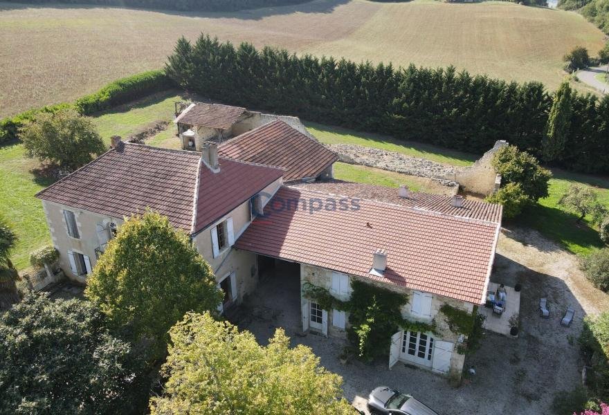 Maison à Lavardens, Occitanie, France 1 - 18447517