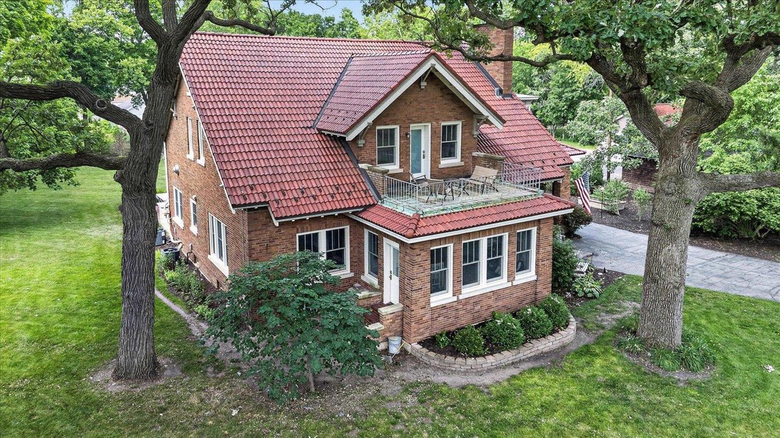 House in Beloit, Wisconsin, United States 3 - 18445965