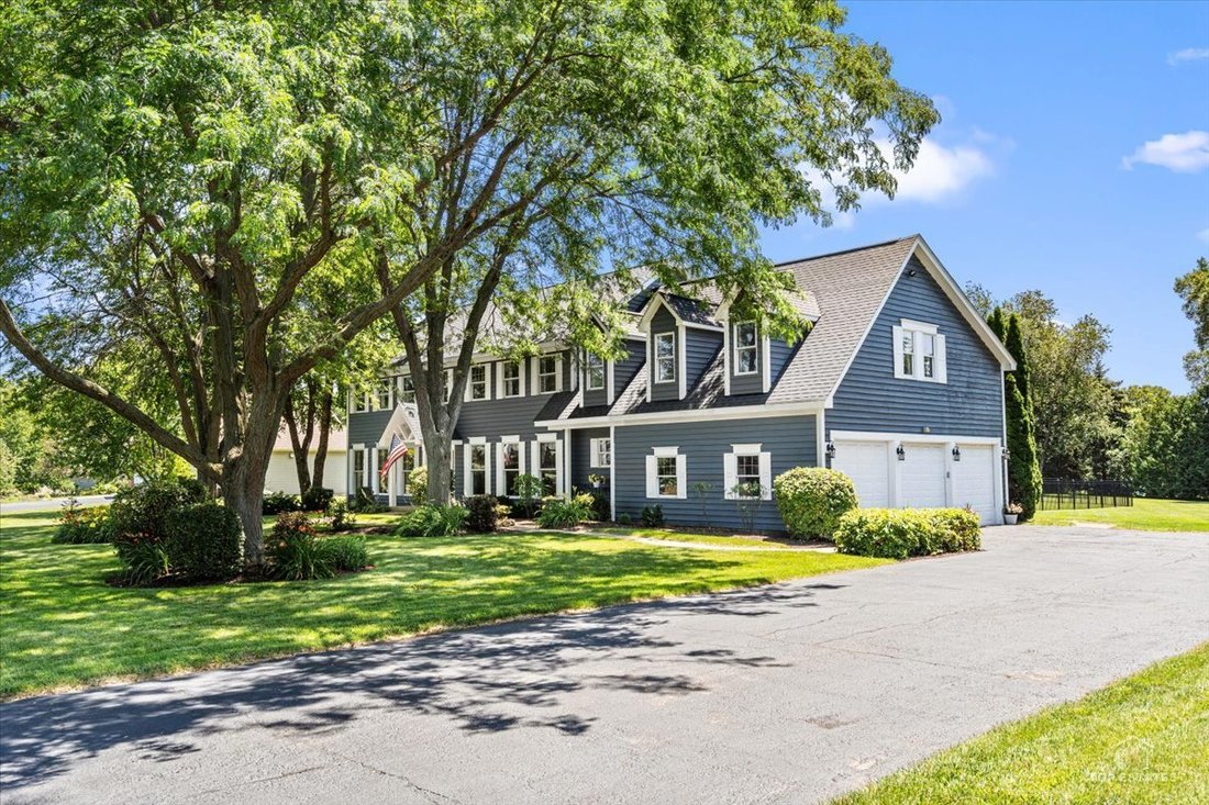 House in Fox Lake, Illinois, United States 3 - 18447102