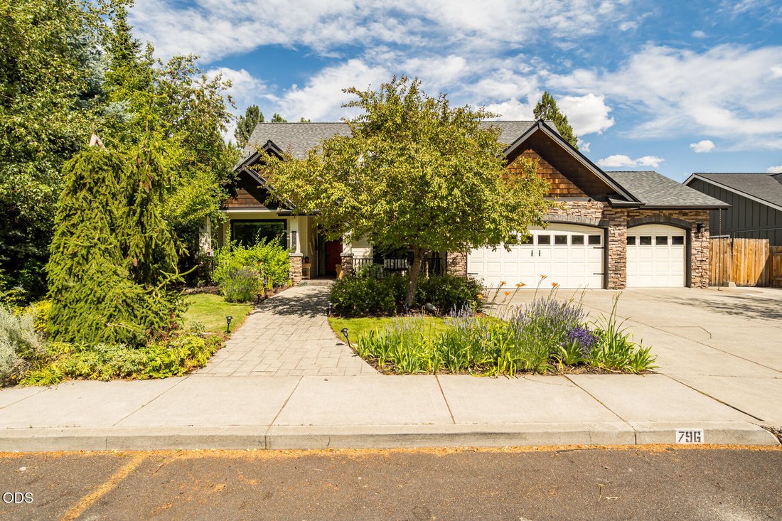 House in Bend, Oregon, United States 2 - 18446481