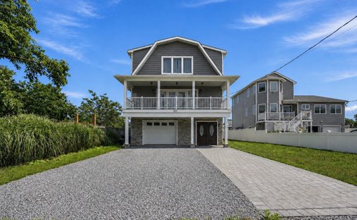 House in Lindenhurst, New York, United States 1