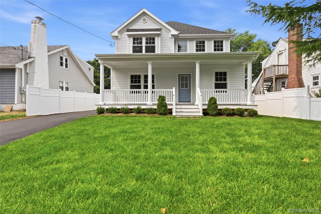 House in Halesite, New York, United States 2 - 18450063