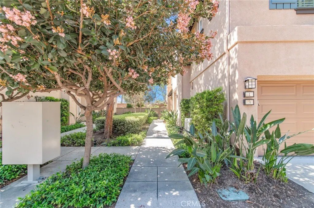 Condo in Irvine, California, United States 2 - 17501866
