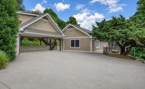 House in Clayton, Georgia, United States 1