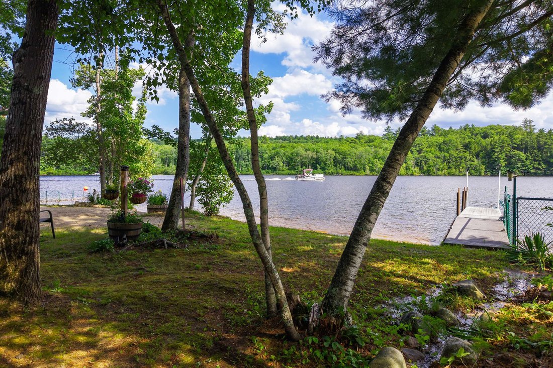 House in Milton, New Hampshire, United States 3 - 18445886