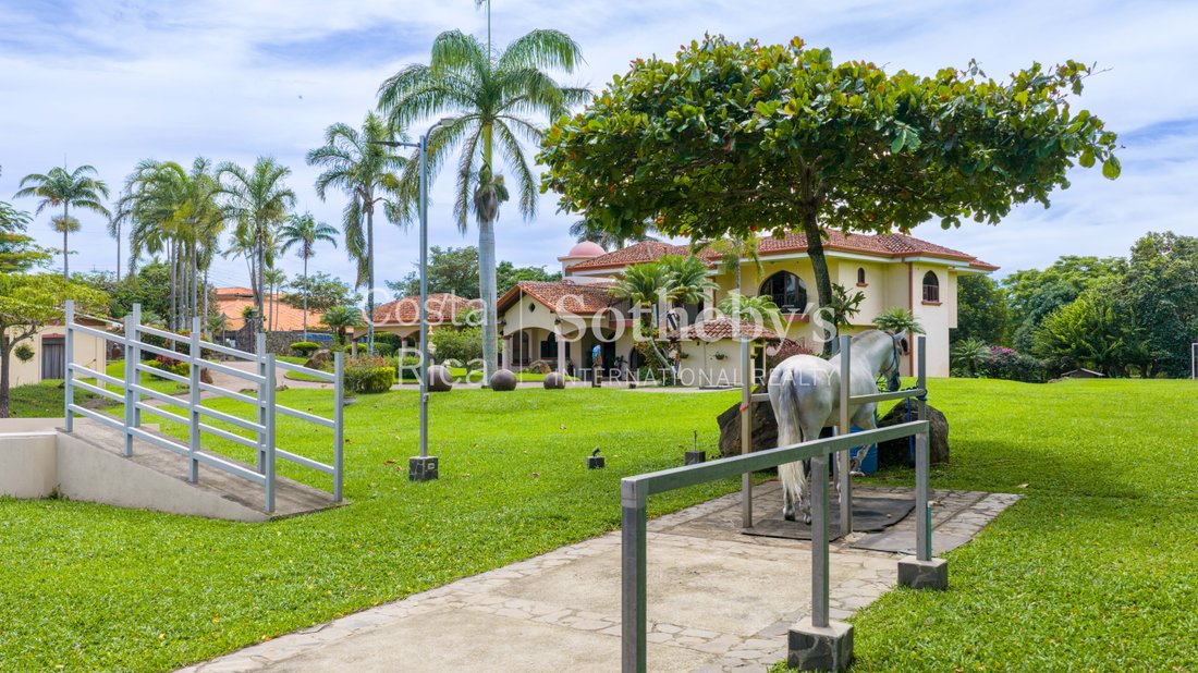 House in Vueltas, Alajuela Province, Costa Rica 4 - 18448514