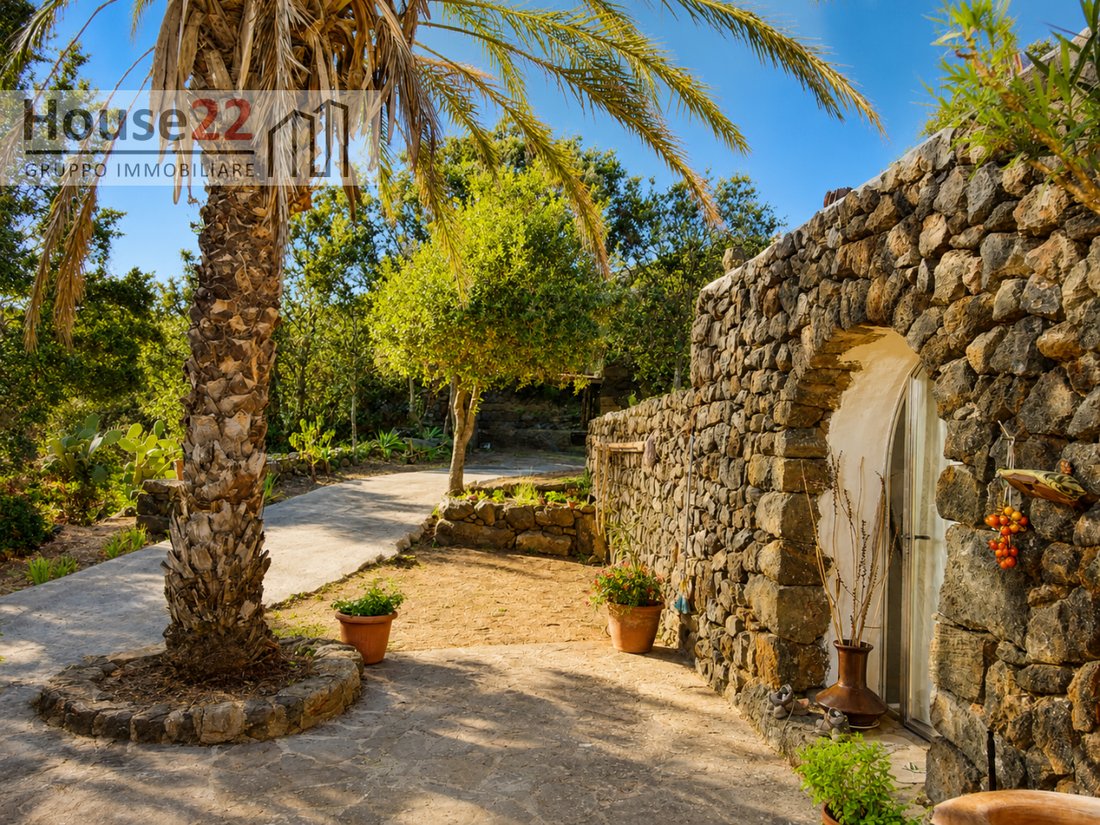 Maison en Pantelleria, Sicile, Italie 1 - 18452019