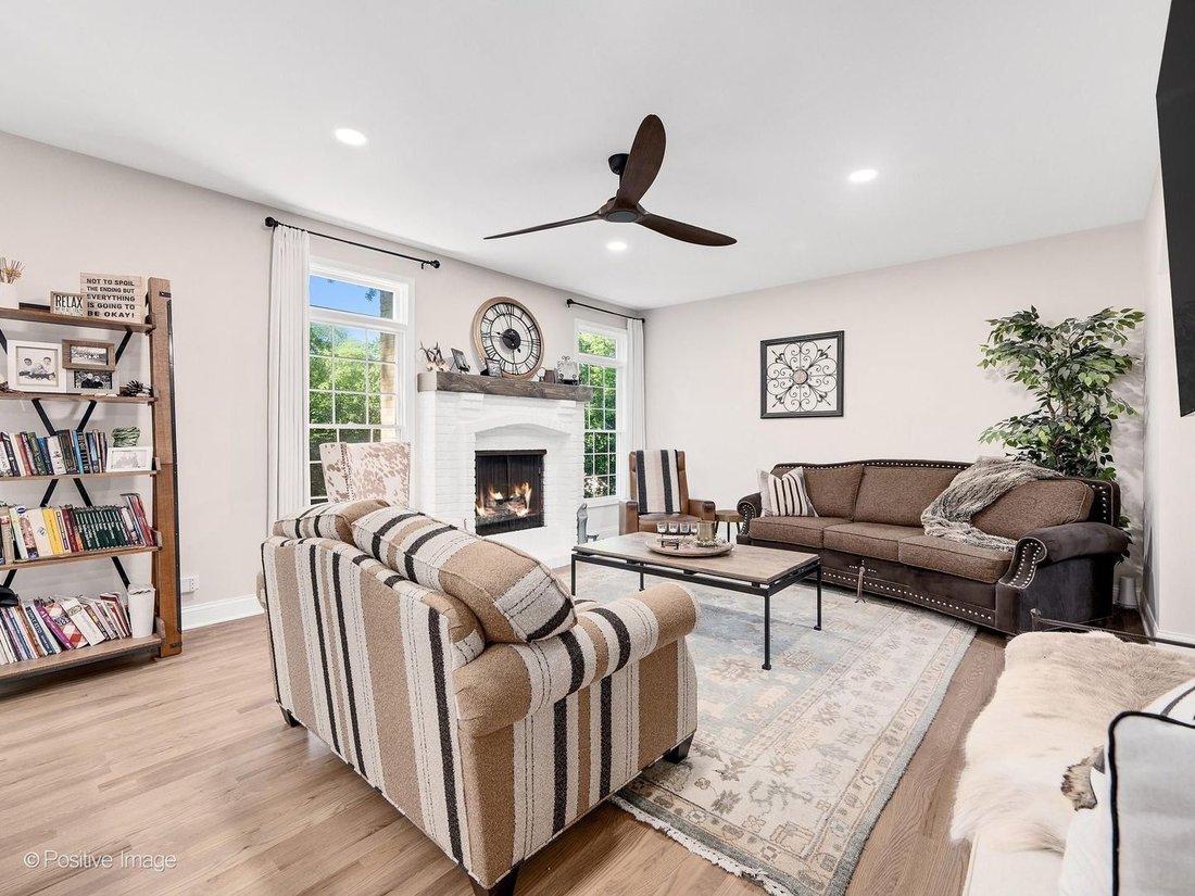 Townhouse in Glen Ellyn, Illinois, United States 5 - 18447139