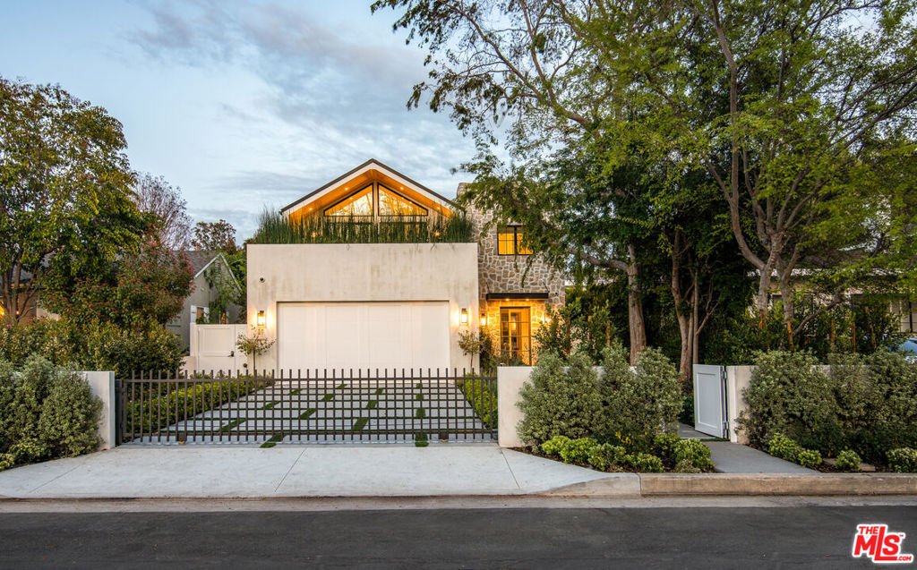 House in Los Angeles, California, United States 1 - 18449827