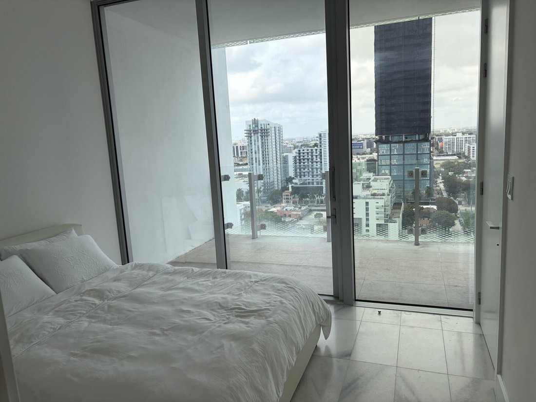 Condo in Miami, Florida, United States 5 - 18450237