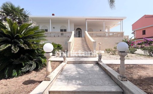 Villa in Marina, Ragusa, Sicily 1