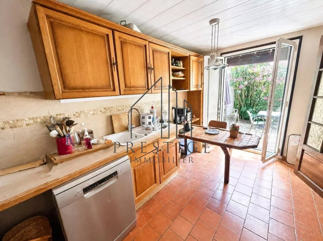 House in Beaudinard-Eoures, Aubagne, France 3 - 18446369