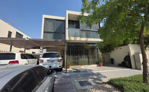 Villa in Damac Hills 2, Dubai, United Arab Emirates 1