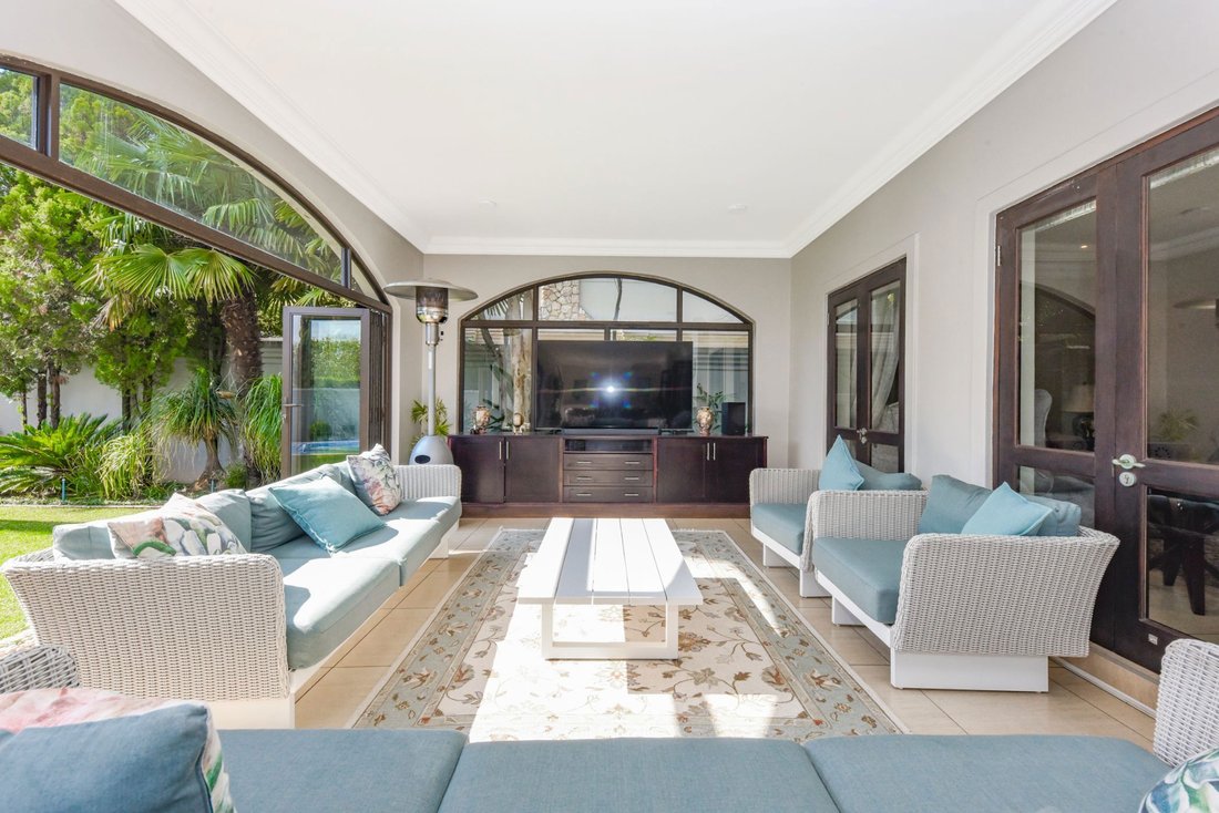 Country House in Bryanston, Gauteng, South Africa 4 - 18449465