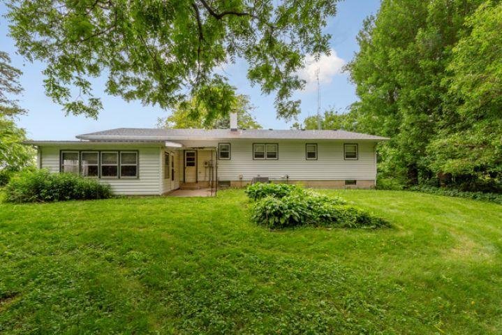 Farm Ranch in North Mankato, Minnesota, United States 5 - 18450774