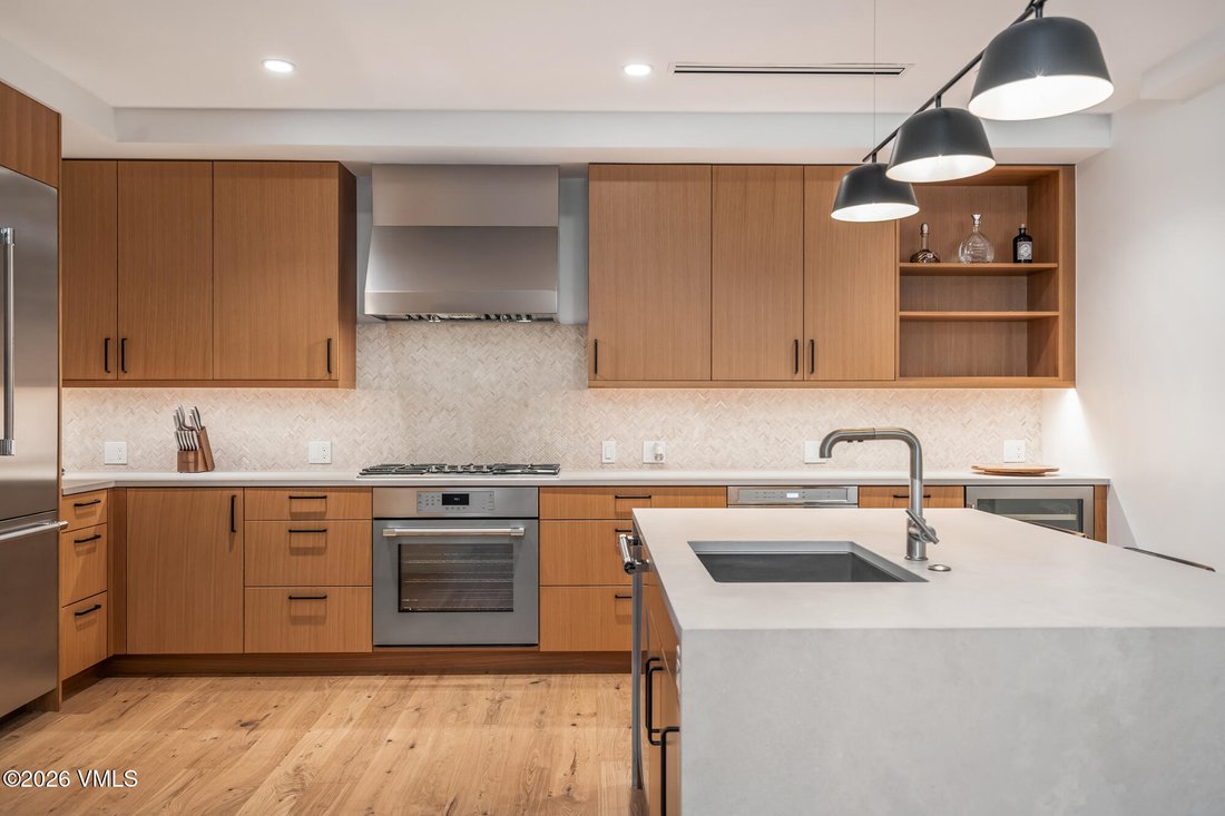Condo in Avon, Colorado, United States 1 - 18339483