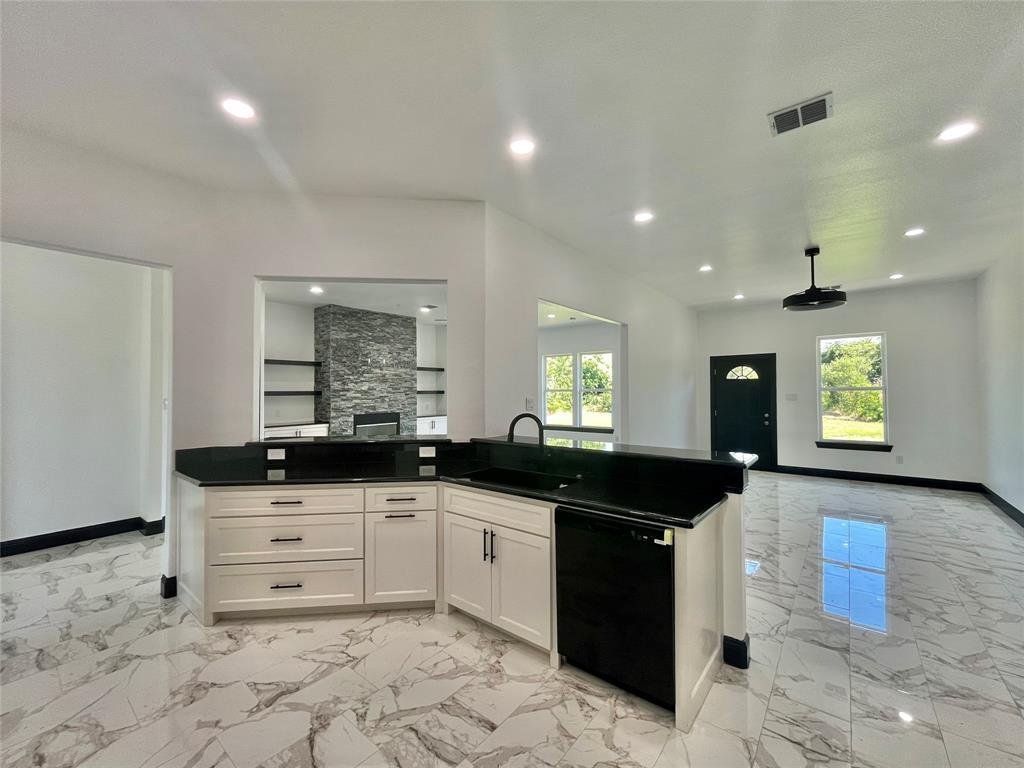 House in Springtown, Texas, United States 4 - 18451068