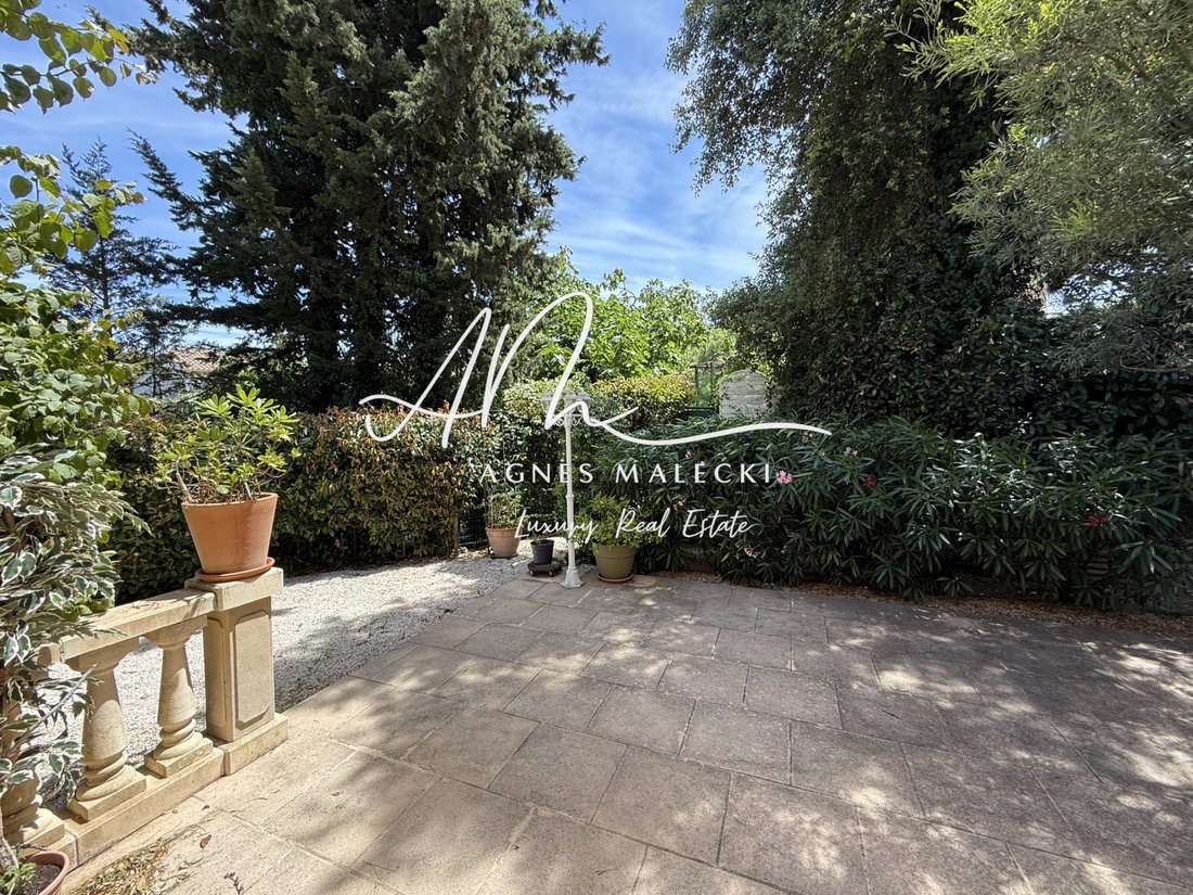 Villa in Nord, Cavalaire-sur-Mer, France 3 - 17828919