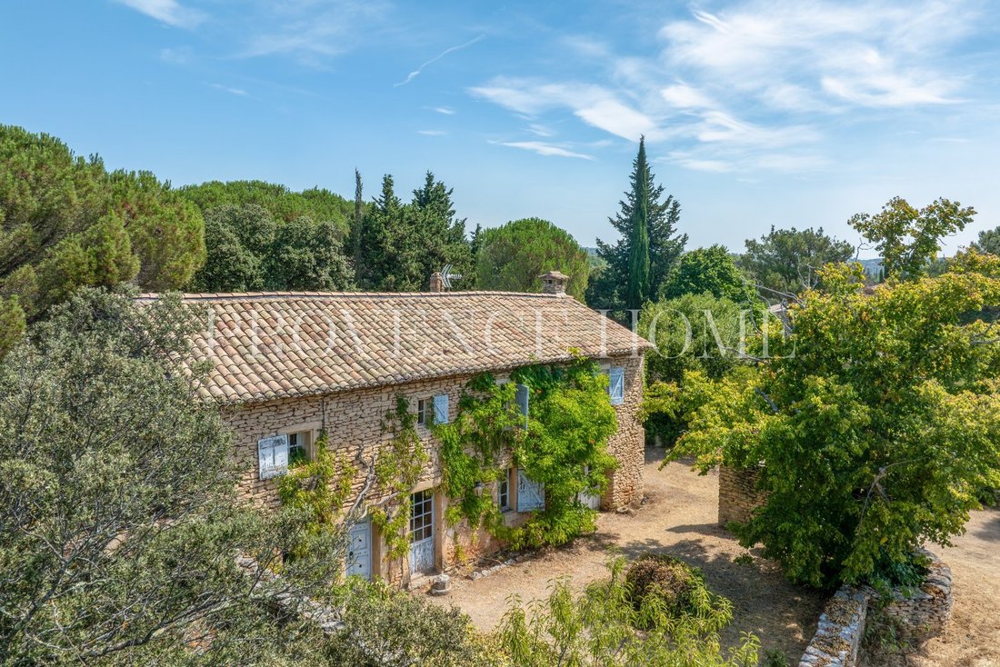 Estate in Cabrières-d'Avignon, Provence-Alpes-Côte d'Azur, France 3 - 18447942