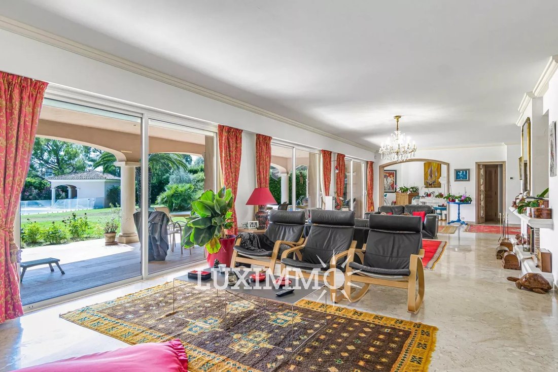 Villa in Mougins, Provence-Alpes-Côte d'Azur, France 5 - 18448254