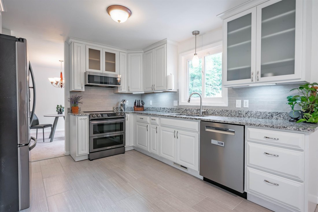 House in Merrimack, New Hampshire, United States 4 - 18447182