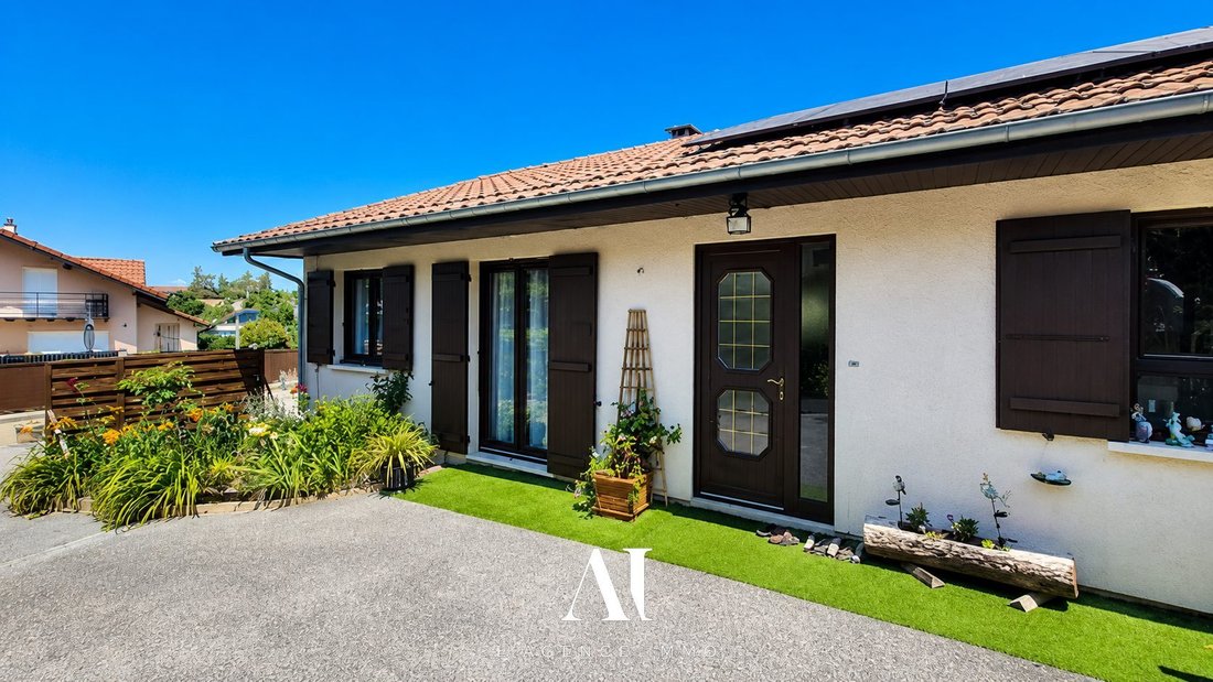 House in Bons-en-Chablais, Auvergne-Rhône-Alpes, France 4 - 18452503
